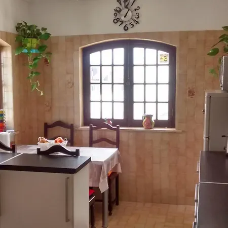Quarto em Acomodações Particulares Surf Eat Sleep Lisbon South Bay